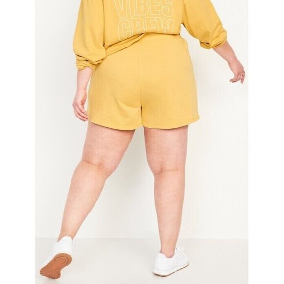 Old Navy Women's Vintage‎ Yellow Extra High Rise Shorts 3" Inseam Size 4X - Picture 2 of 3